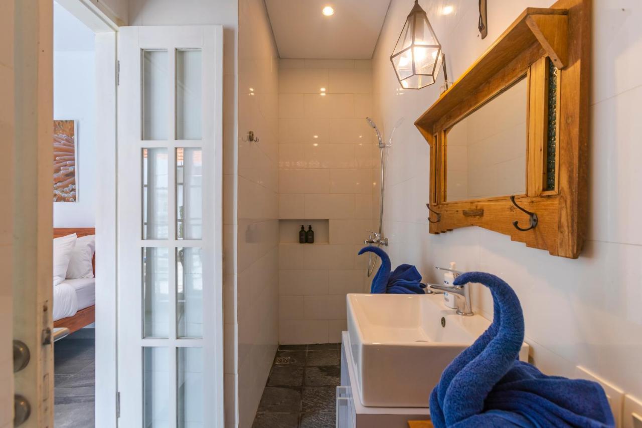 Casa Nisa Seminyak Villa ภายนอก รูปภาพ